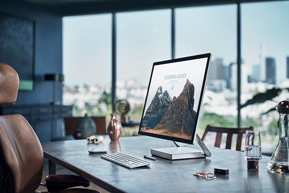 Surface-Studio-Lifestyle-3-web (1)