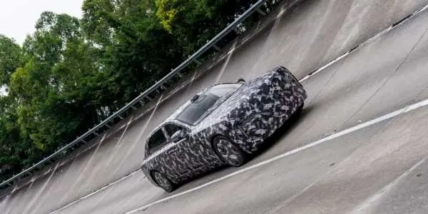 Натяк на твердотільні батареї BYD