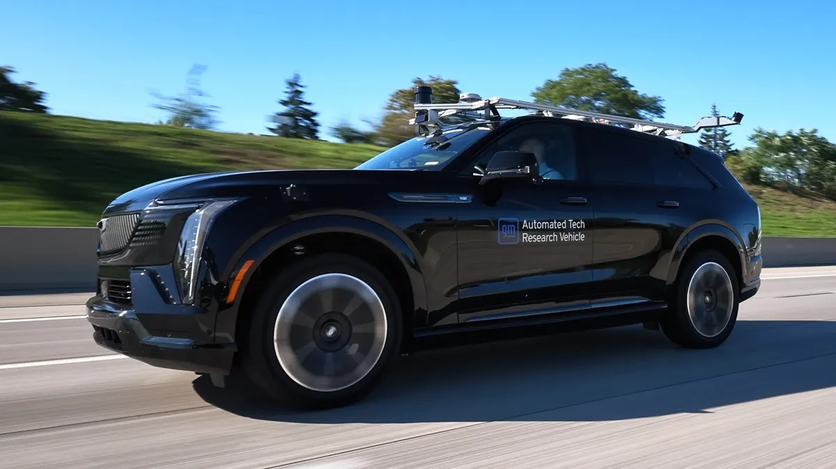 GM готує «eyes-off» водіння з 2028 року й хоче, щоб авто їздили у справи самі