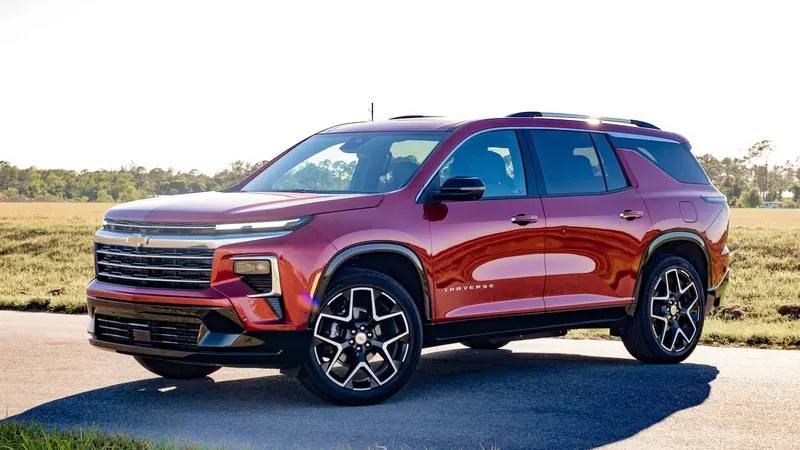 GM інвестує в завод у Lansing для гібридних Traverse, Enclave і Acadia