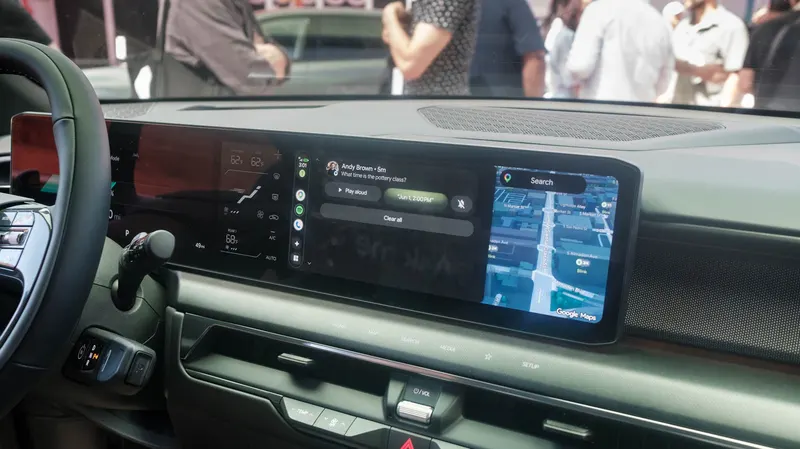 Google вмикає Gemini Personal Intelligence в Android Auto
