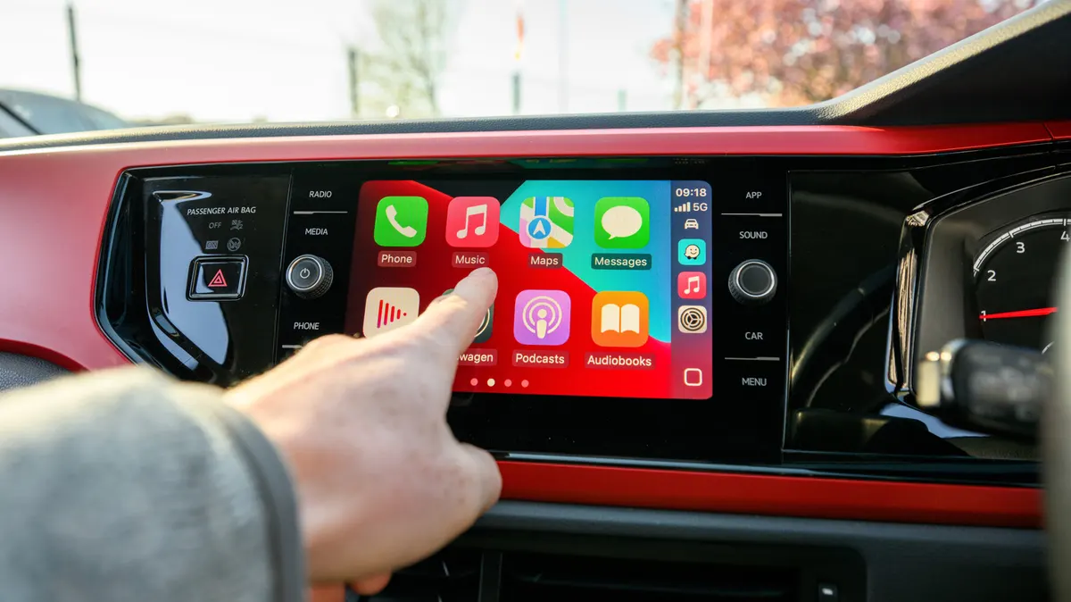 iOS 27 додає відео, новий Now Playing і Siri AI у CarPlay — але не для всіх