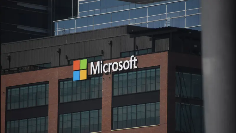 Microsoft пропонує добровільні викупи до 60 тис. працівників у чотирьох країнах
