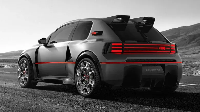 Peugeot E‑T16 Concept на гірській дорозі