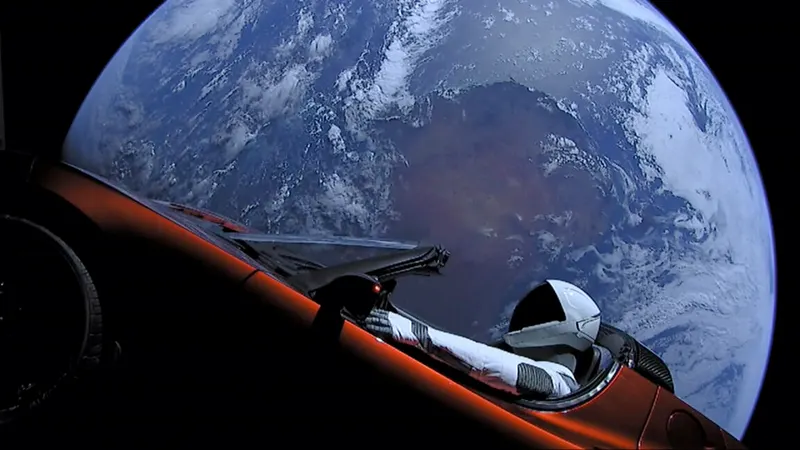 Tesla і SpaceX створили комітети для обговорення можливого злиття