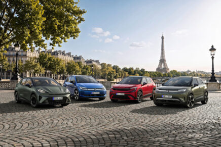Чотири доступні електромоделі VW Group уперше разом у Парижі