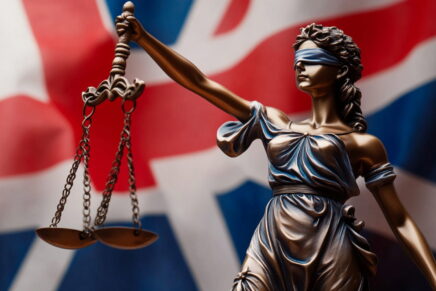 UK Legal Aid Agency повідомила: викрадені записи сягають 1978 року